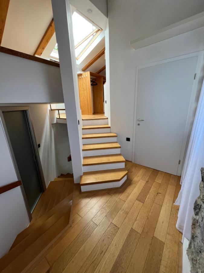 Guesthouse 45 Dutovlje Extérieur photo